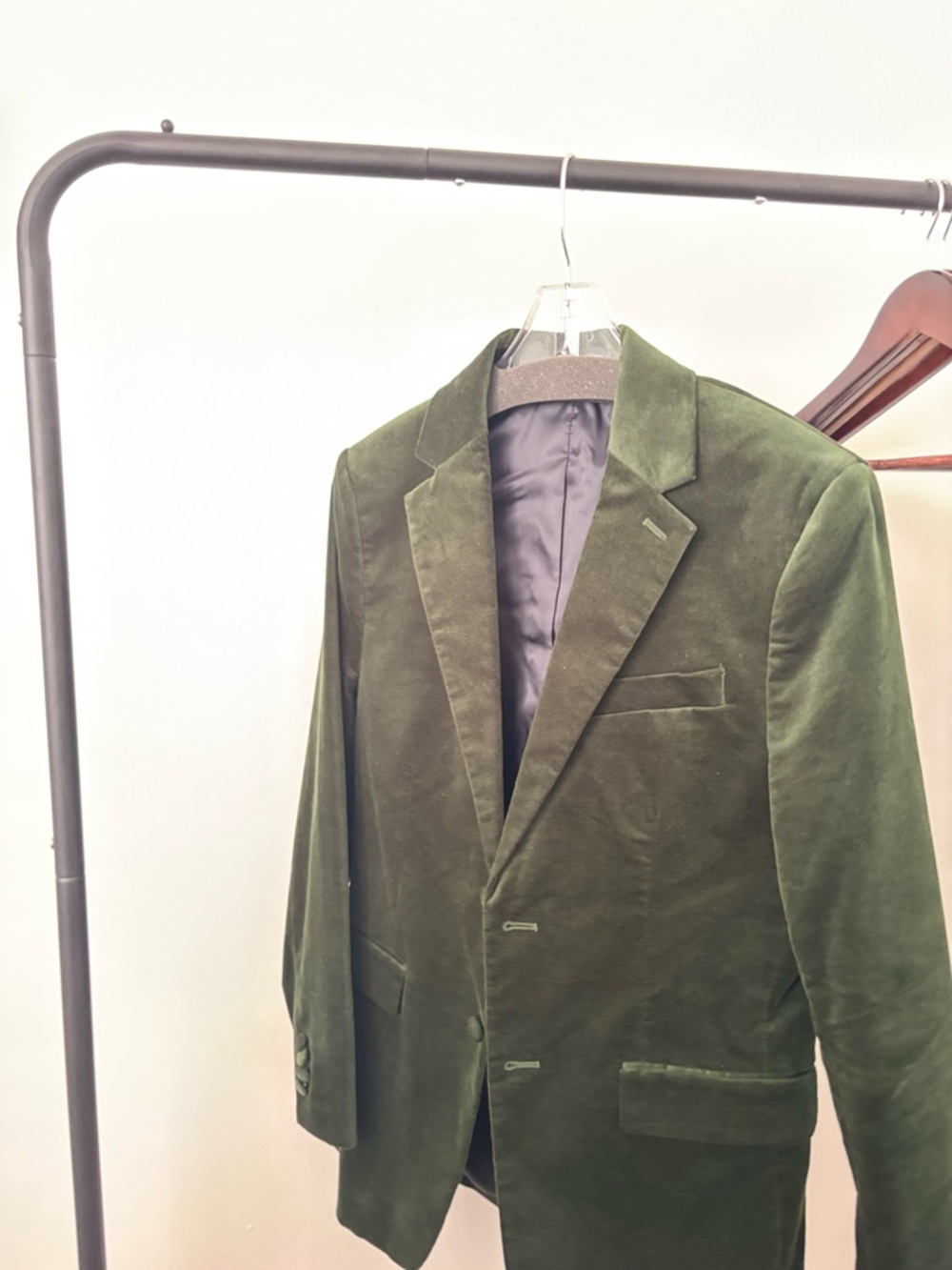Banana Republic Olive Green Velvet Blazer - Tailored Two-Button Sport Coat